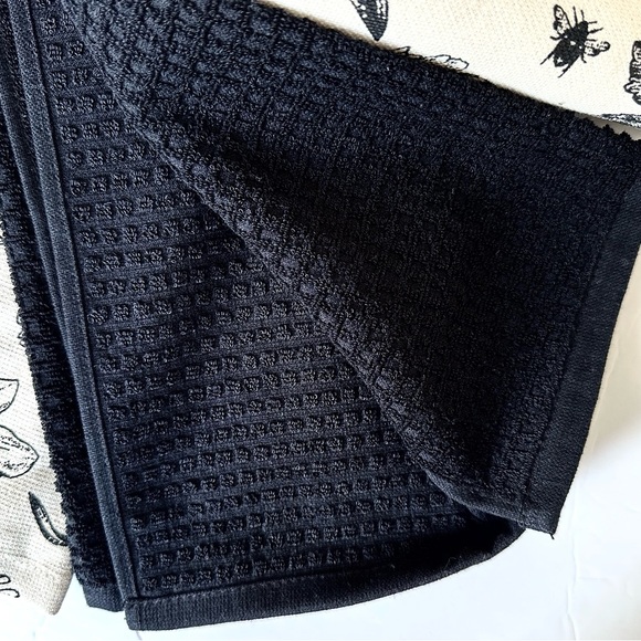 Deborah Connolly 3 Pc Kitchen Hand Towels Set Tan & Black Floral Print NEW - Picture 6 of 9